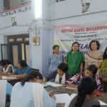 नवयुग कन्या महाविद्यालय में कहानी लेखन